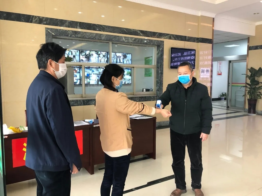 他為萬年青科技園防疫“站崗守衛(wèi)”——記萬年青科技園常務(wù)副總經(jīng)理吳玉龍